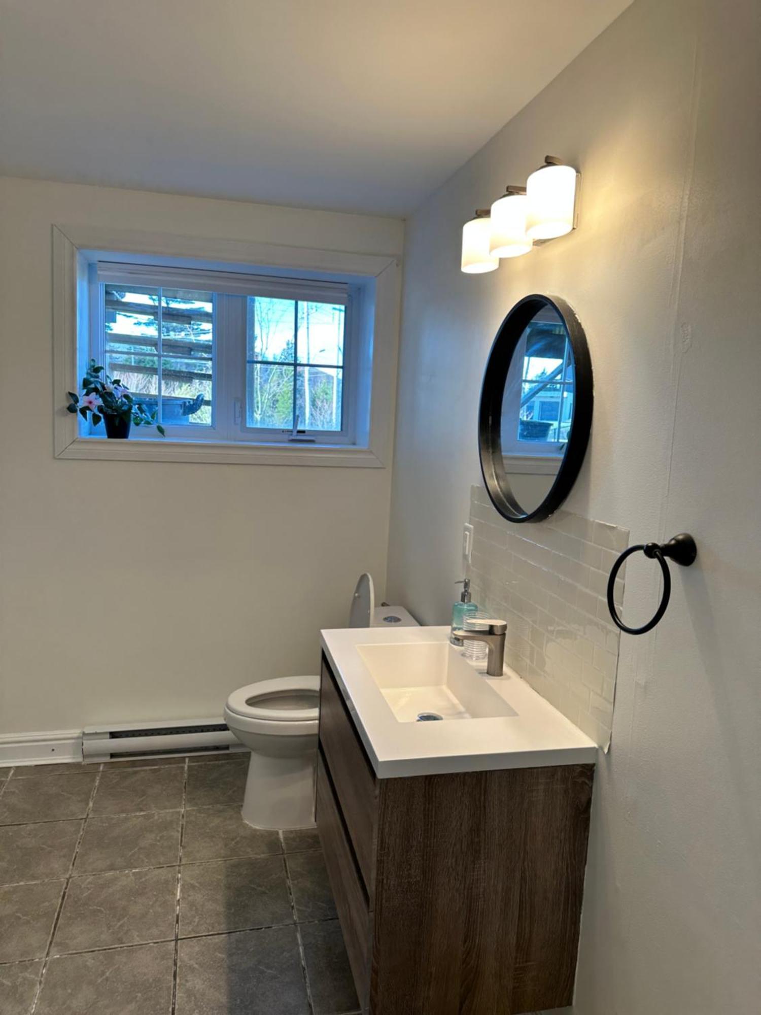Central Halifax One Bedroom Apartment In Clayton Park Extérieur photo