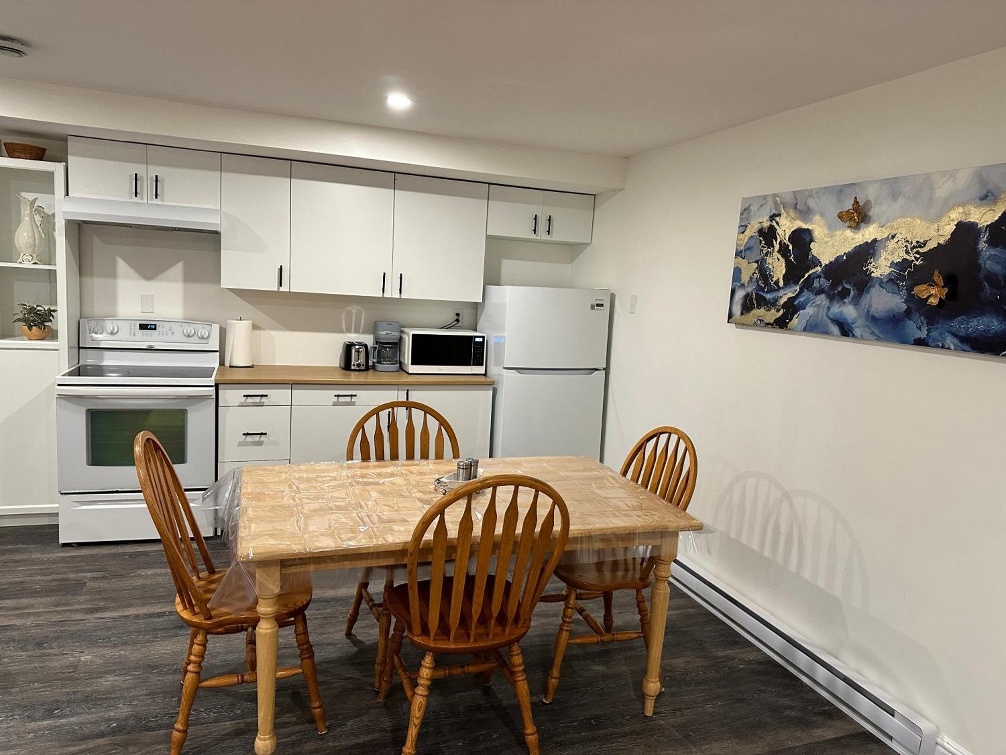 Central Halifax One Bedroom Apartment In Clayton Park Extérieur photo